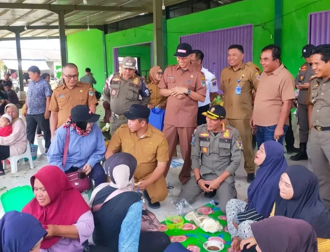 Sinergi Satpol PP dan Disperindag: Kembalikan Hak Pejalan Kaki di Pasar Terminal Nendagung